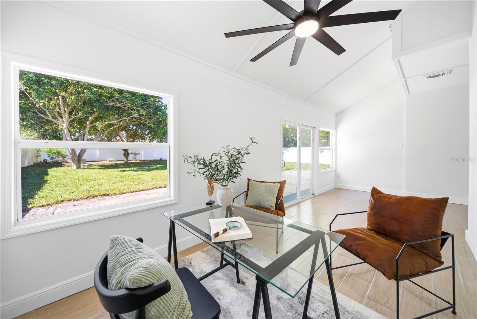 PEMBROOKE - Residential