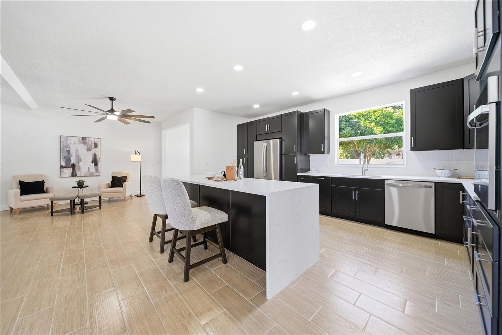 PEMBROOKE - Residential