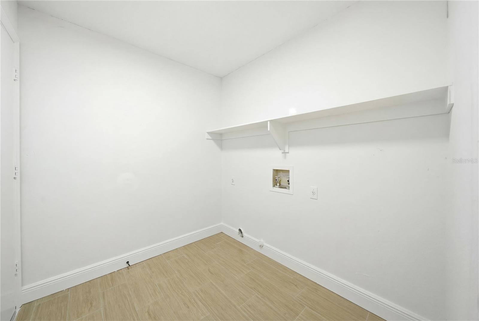 PEMBROOKE - Residential