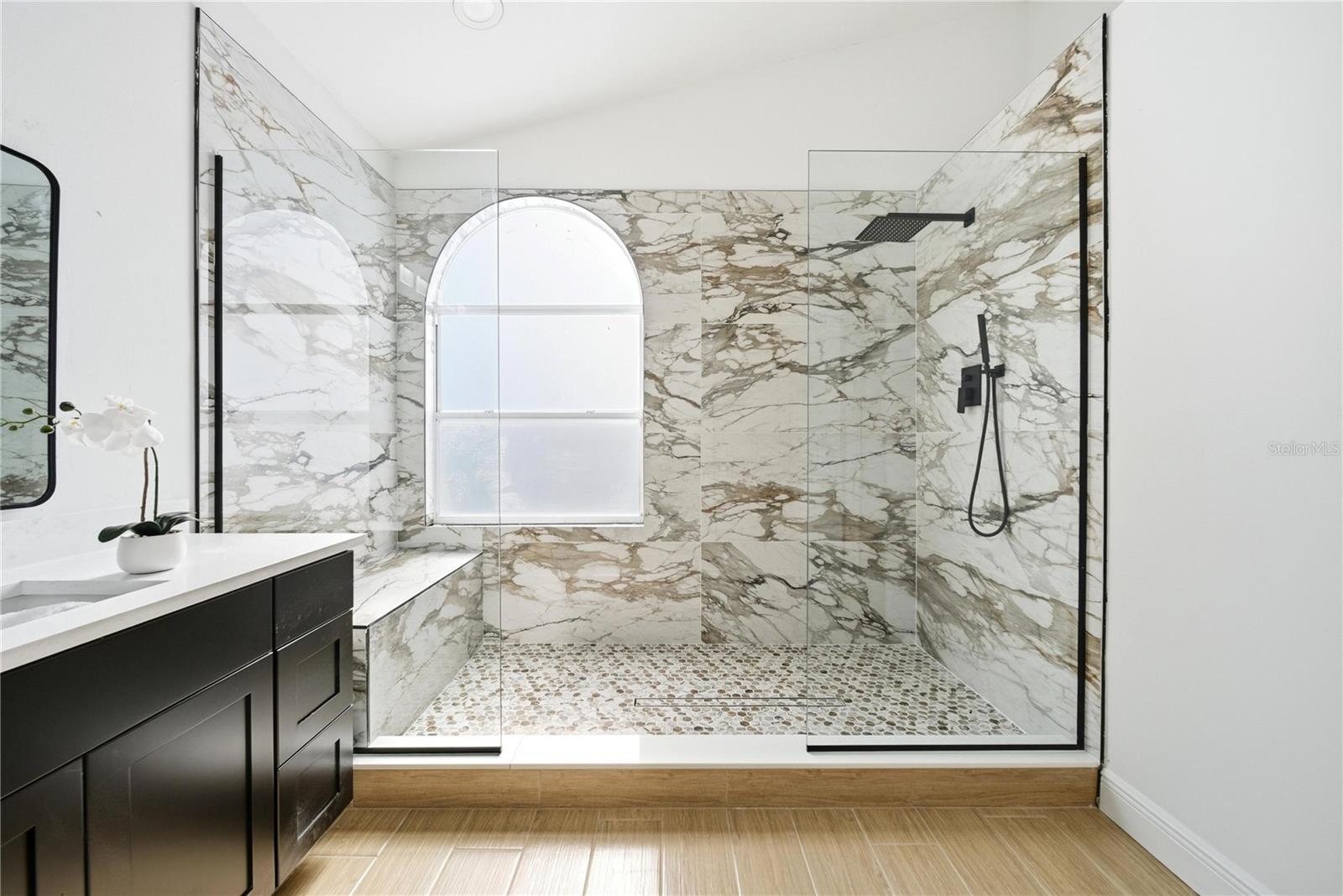 PEMBROOKE - Residential