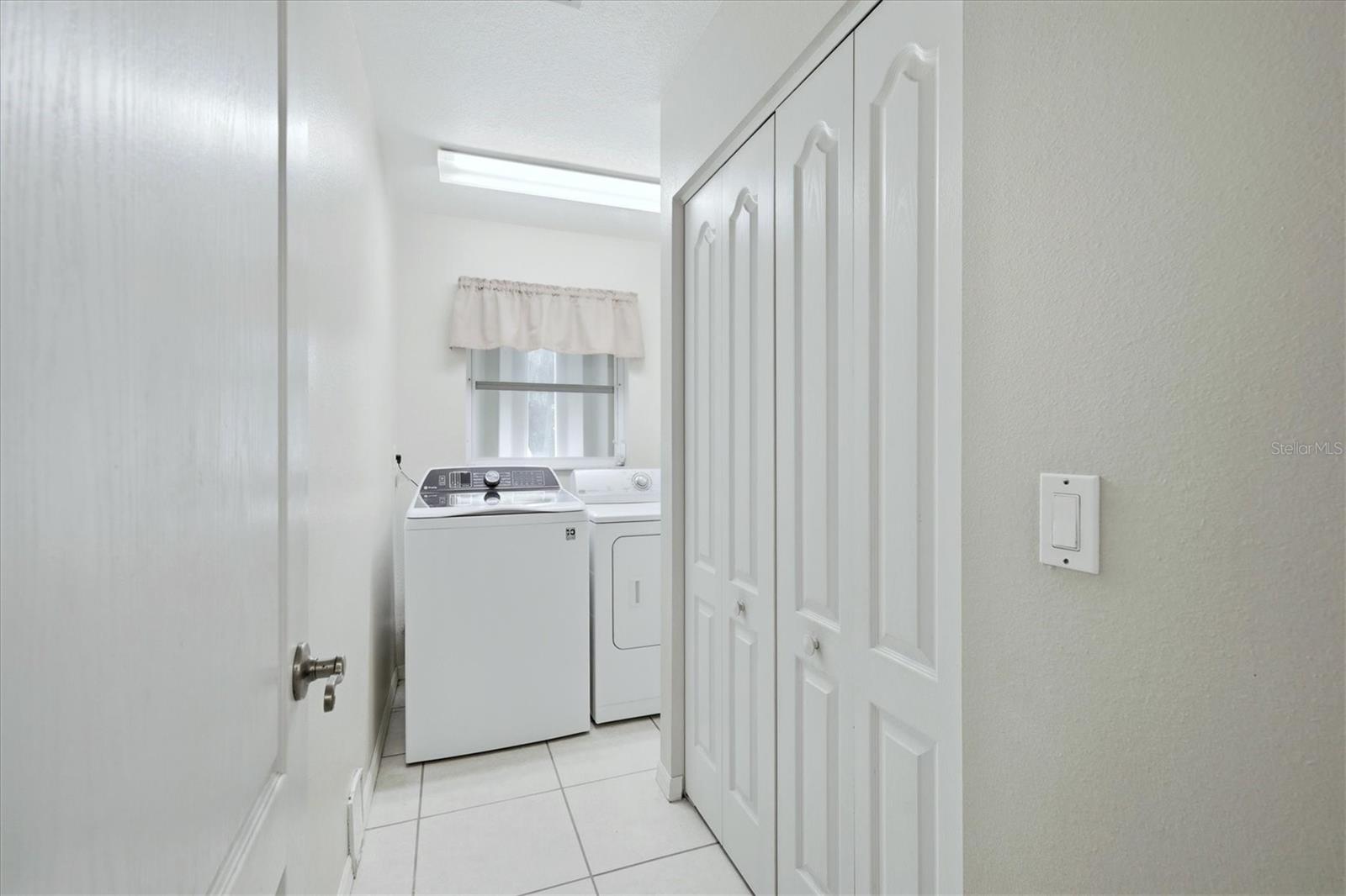 ROTONDA WEST BROADMOOR - Residential