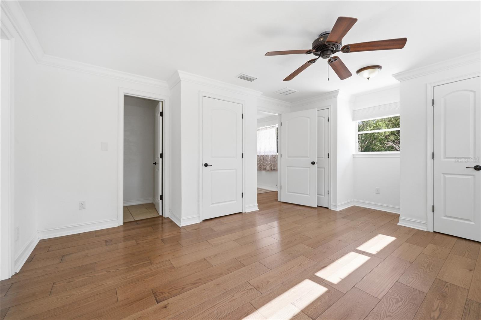 COTTAGE GROVE PARK - Residential