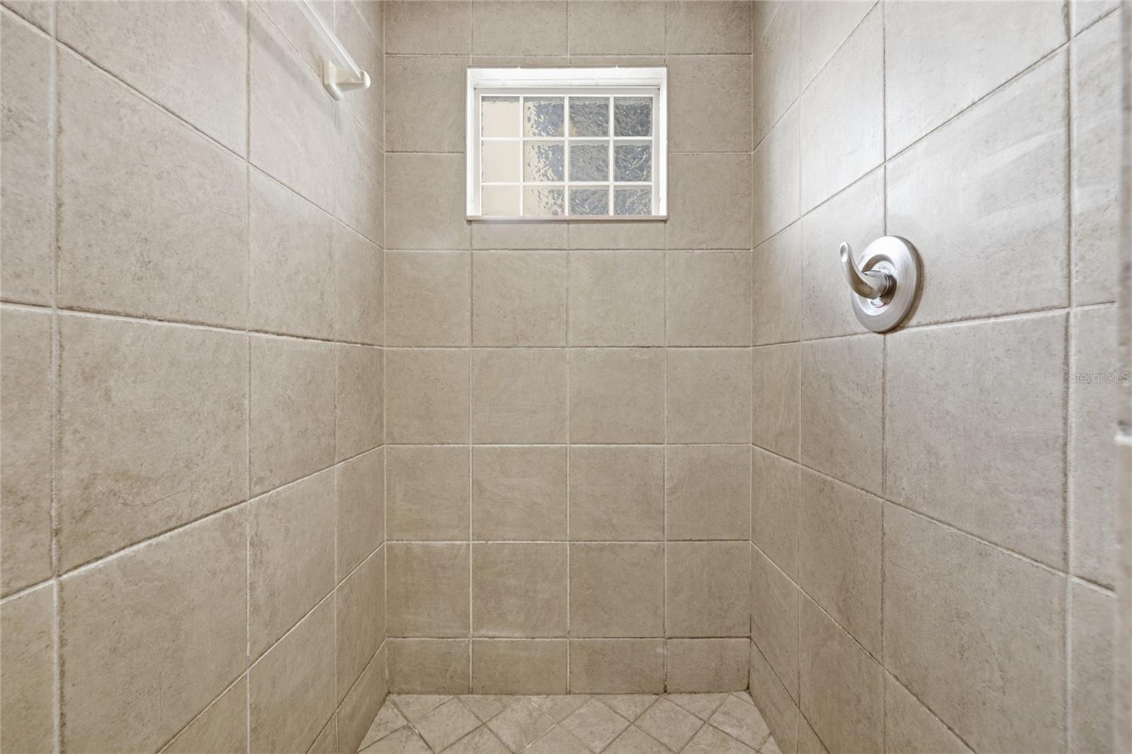 COTTAGE GROVE PARK - Residential