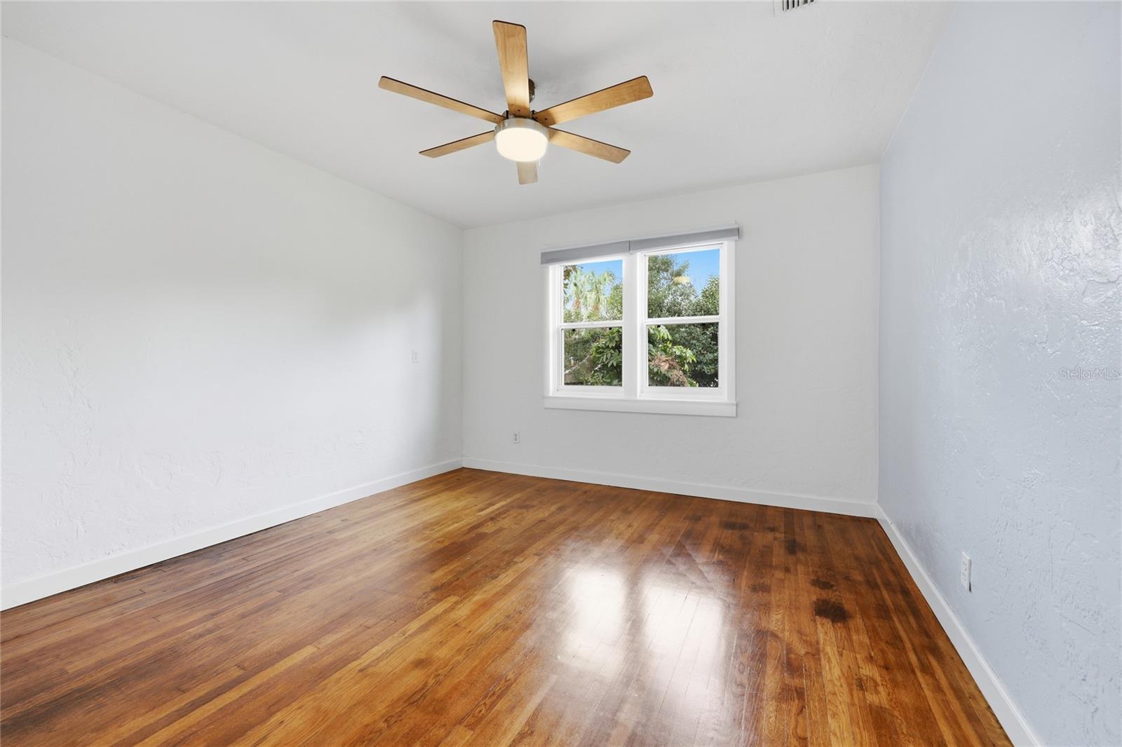 COTTAGE GROVE PARK - Residential