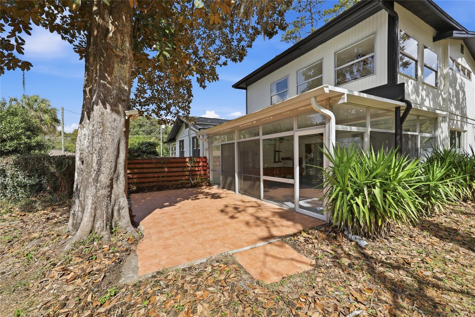 COTTAGE GROVE PARK - Residential