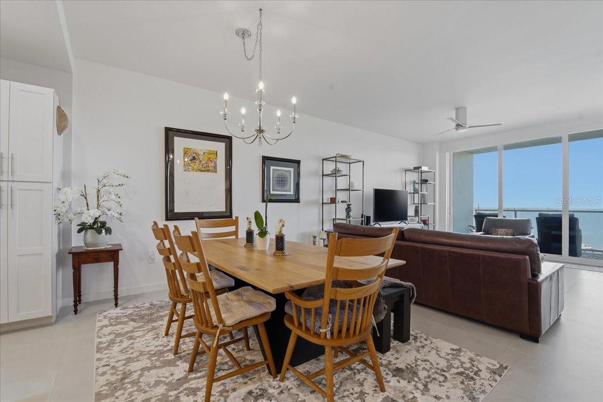 MARINA BAY 880 CONDO - Residential