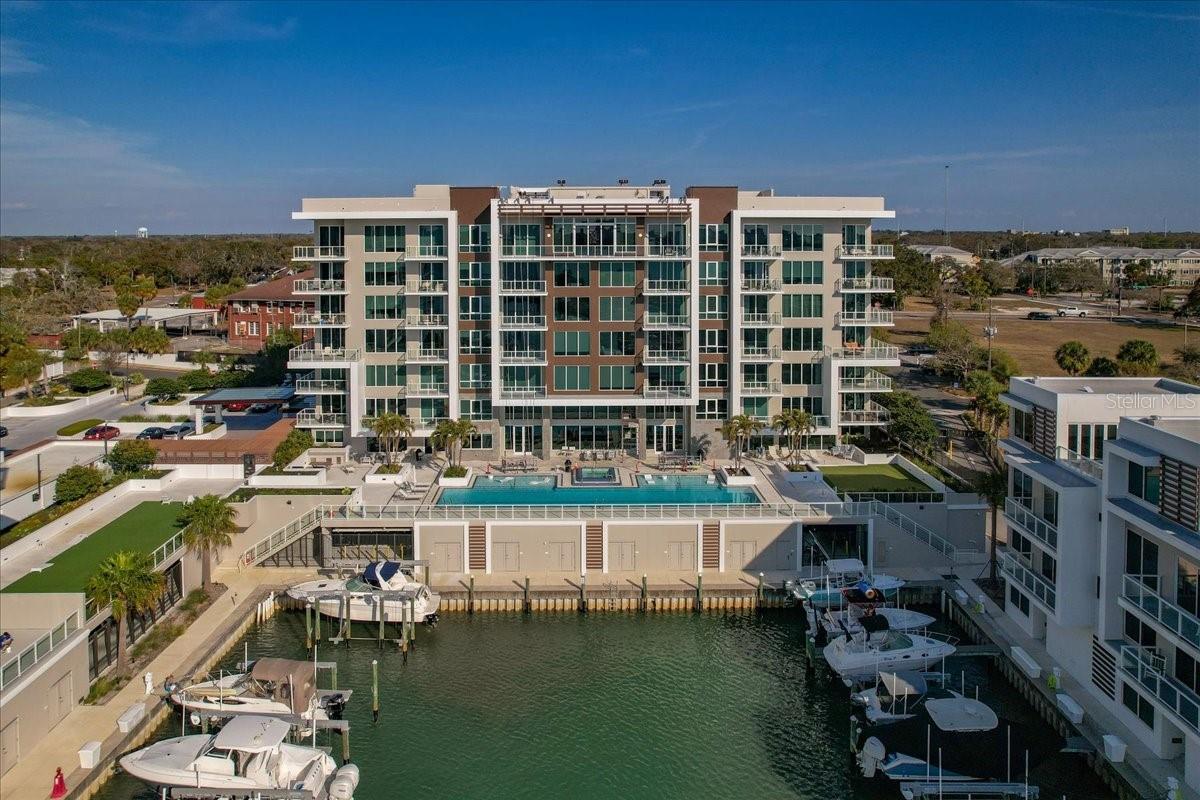 MARINA BAY 880 CONDO - Residential