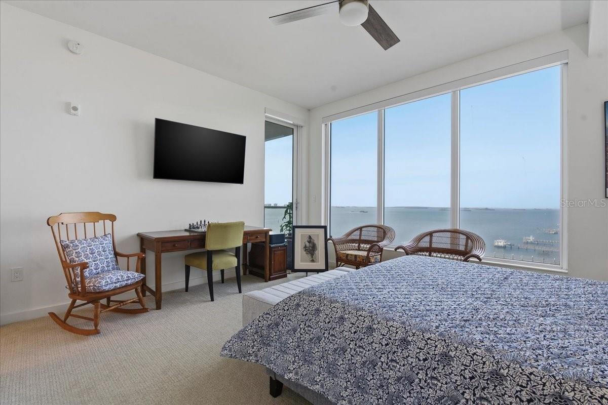 MARINA BAY 880 CONDO - Residential