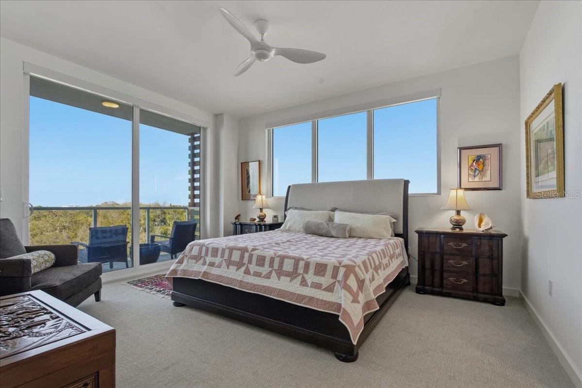 MARINA BAY 880 CONDO - Residential