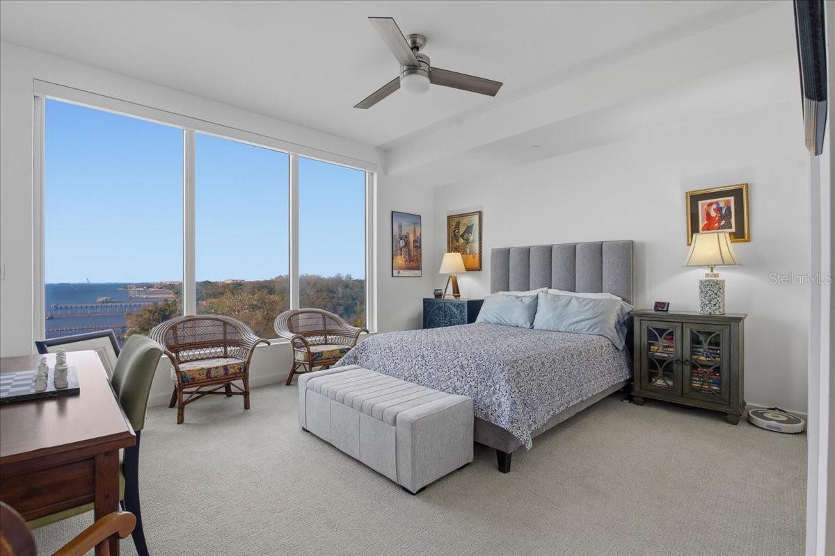 MARINA BAY 880 CONDO - Residential