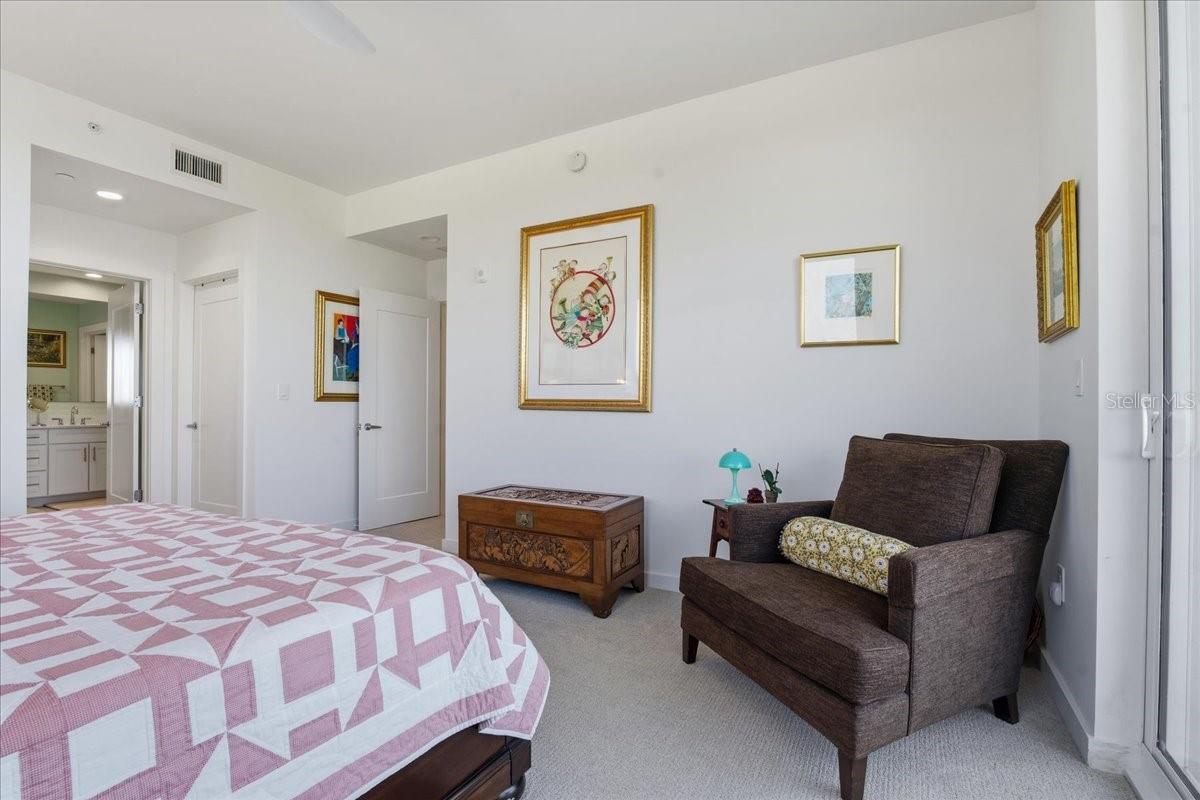 MARINA BAY 880 CONDO - Residential