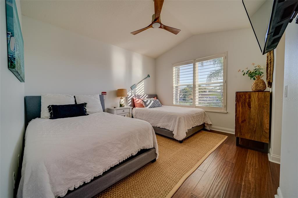 ISLAND ESTATES OF CLEARWATER - Residential