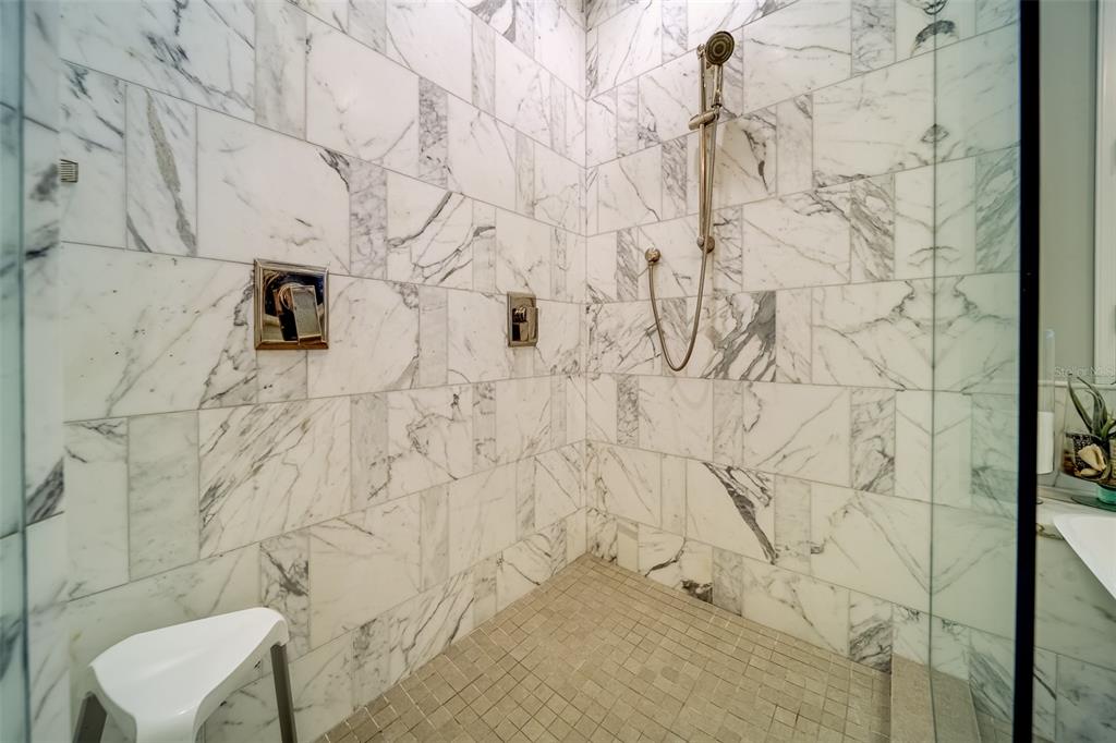 ISLAND ESTATES OF CLEARWATER - Residential