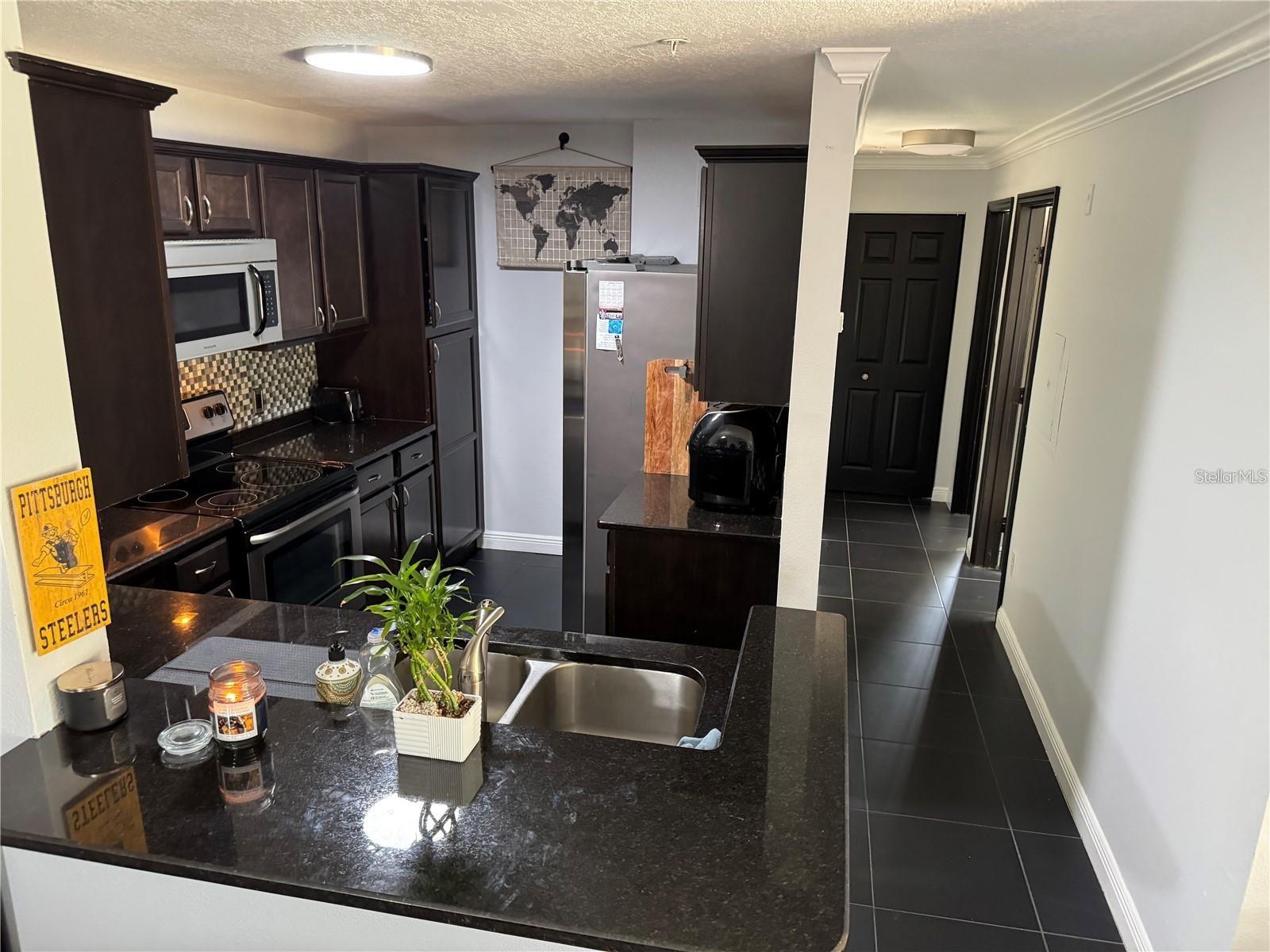 VILLAS AT LAKESIDE A CONDO - Residential