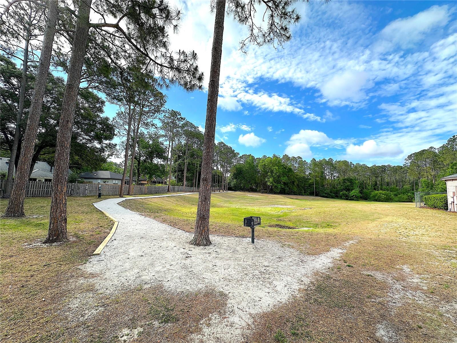 MENTONE - Residential Lease