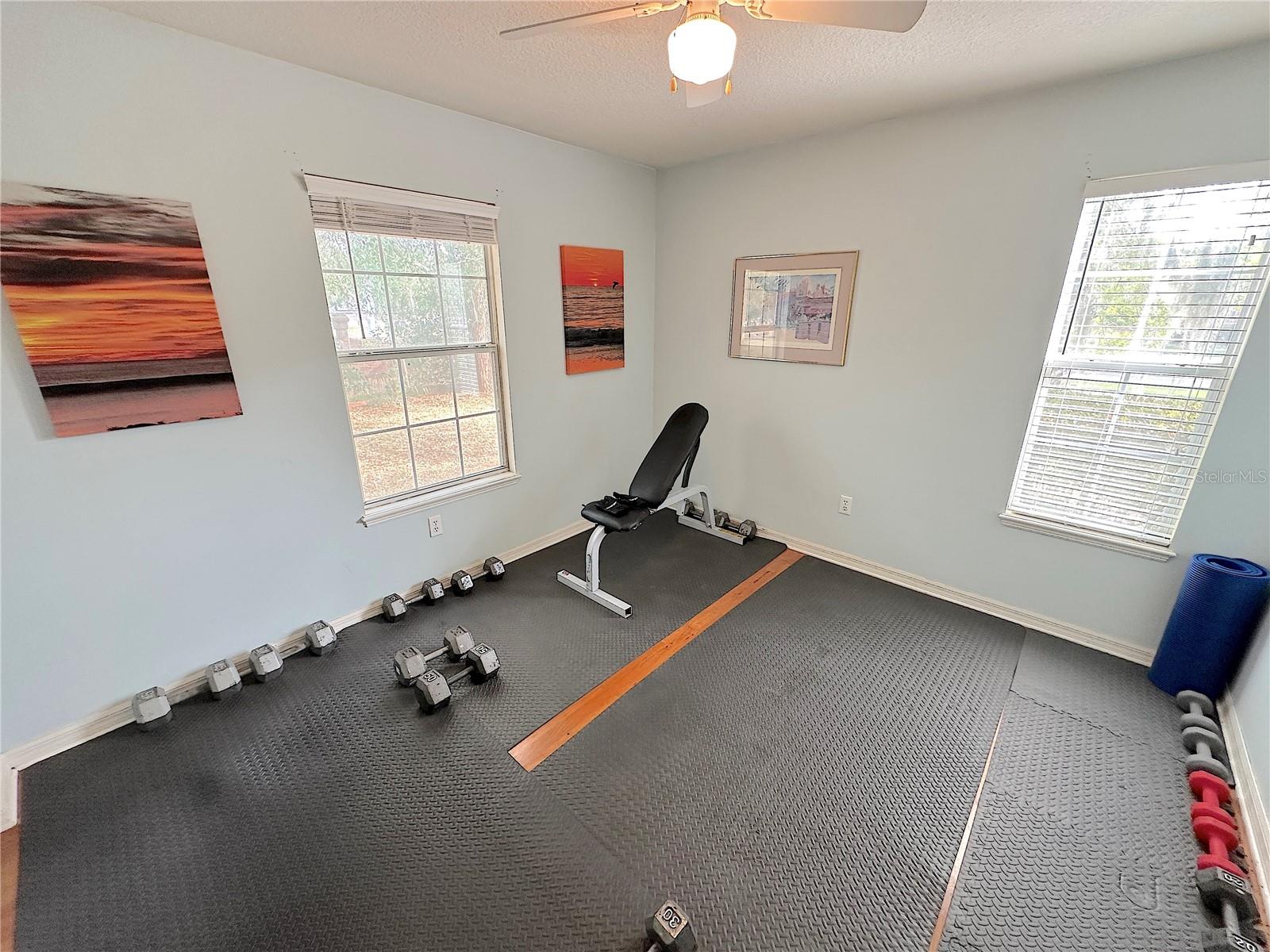 MENTONE - Residential Lease