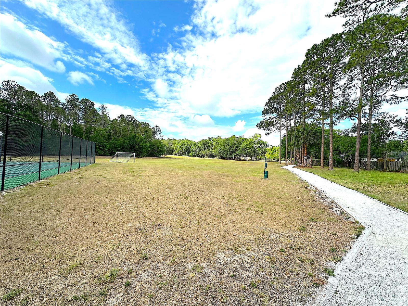 MENTONE - Residential Lease