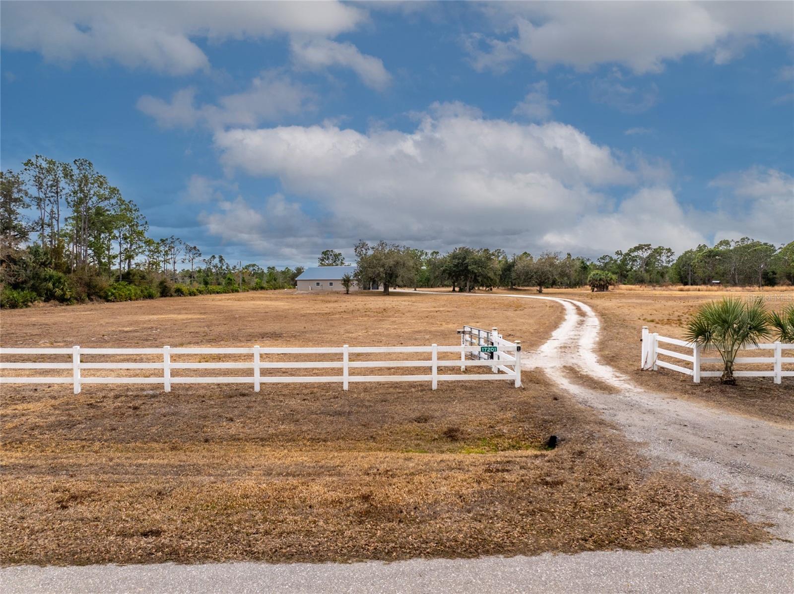 PRAIRIE CREEK PARK - Land