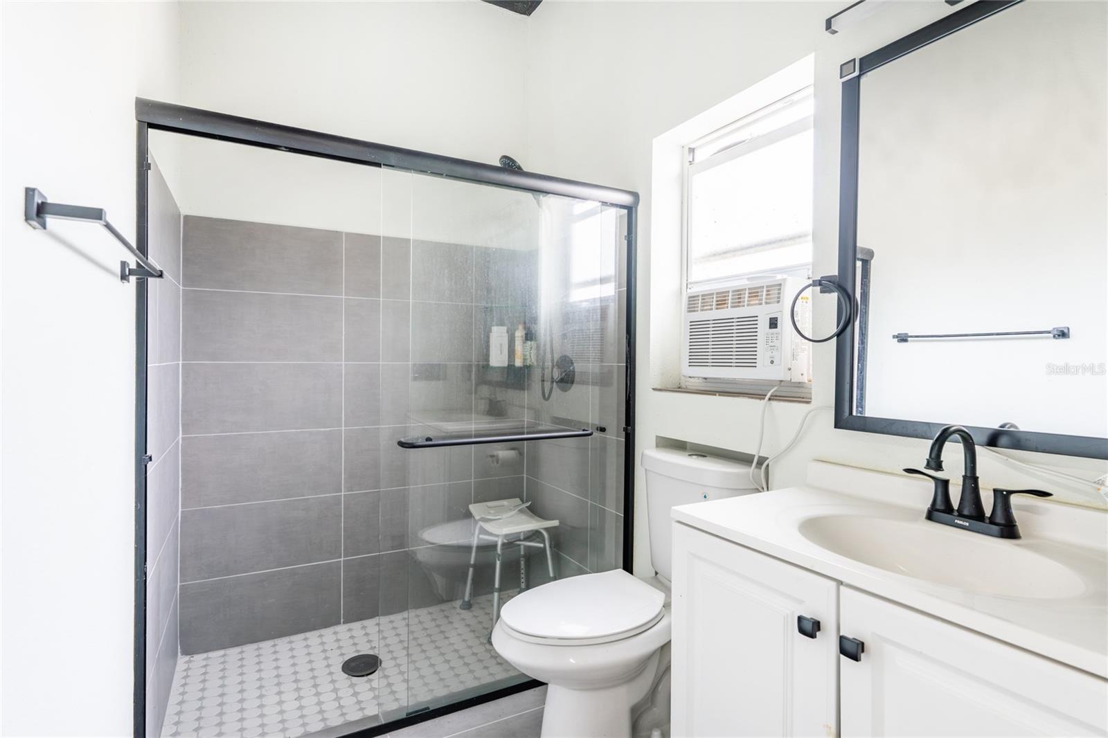 PRAIRIE CREEK PARK - Land