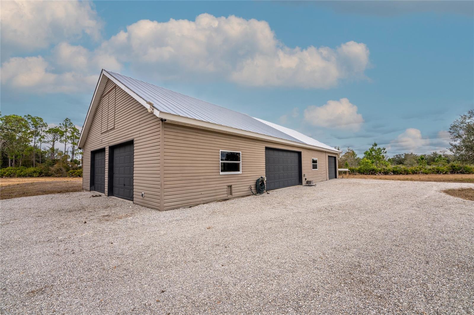 PRAIRIE CREEK PARK - Land