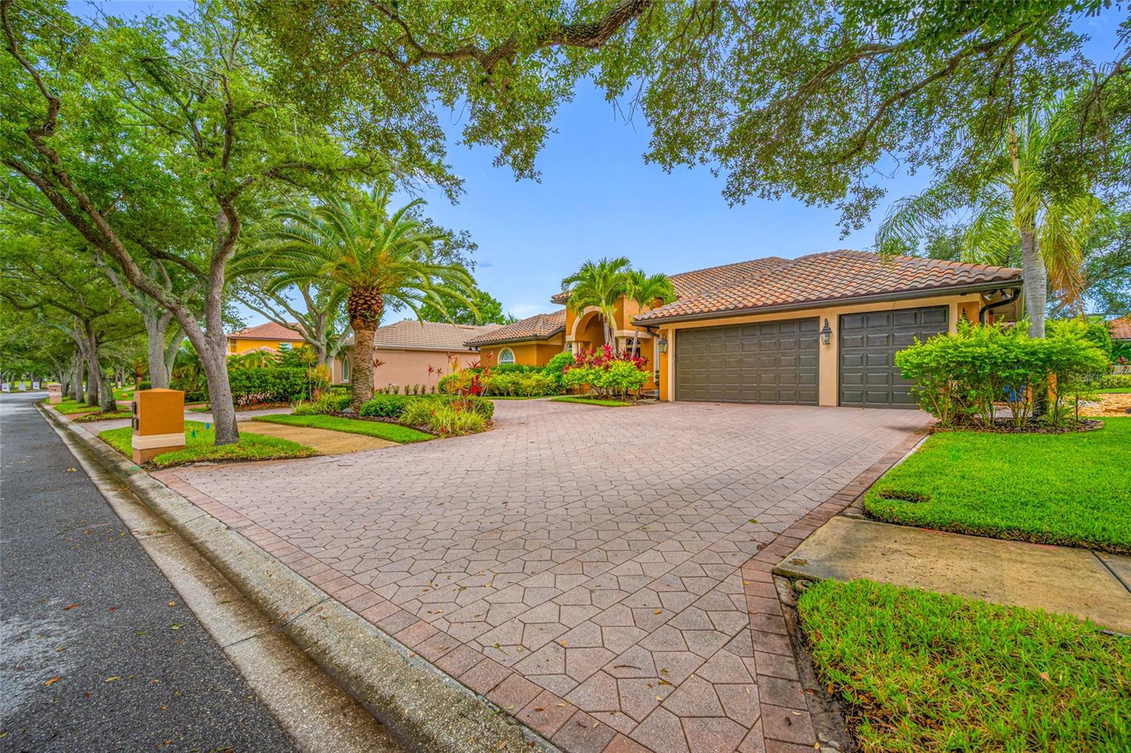 7888 BAYOU CLUB BOULEVARD