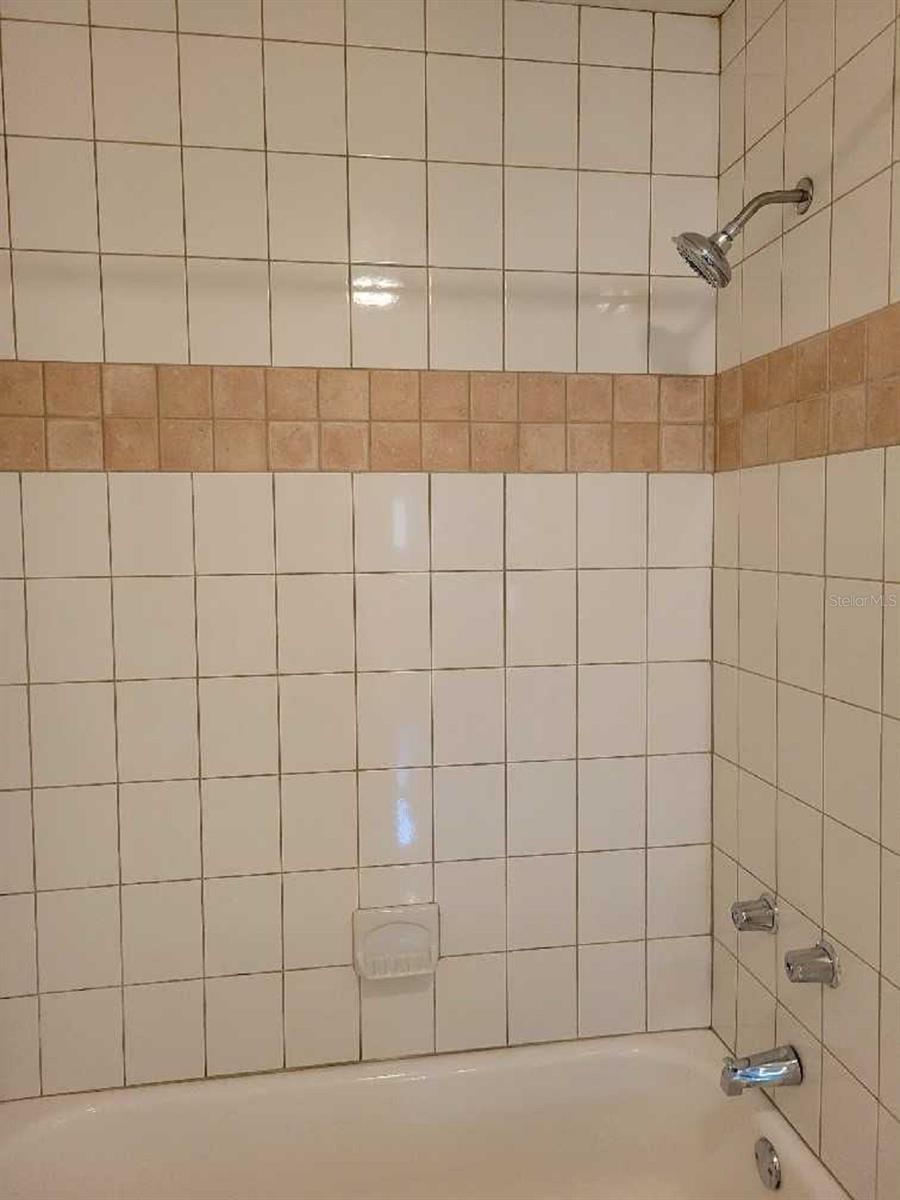 PINE CREST VILLA ADD 6 - Residential