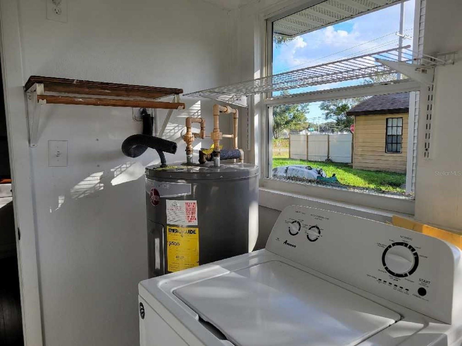 PINE CREST VILLA ADD 6 - Residential