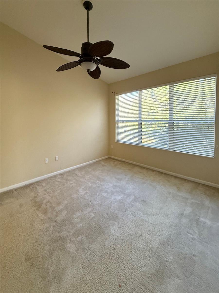 CARRIAGE HOMES/STONEBRIDGE COM - Residential Lease