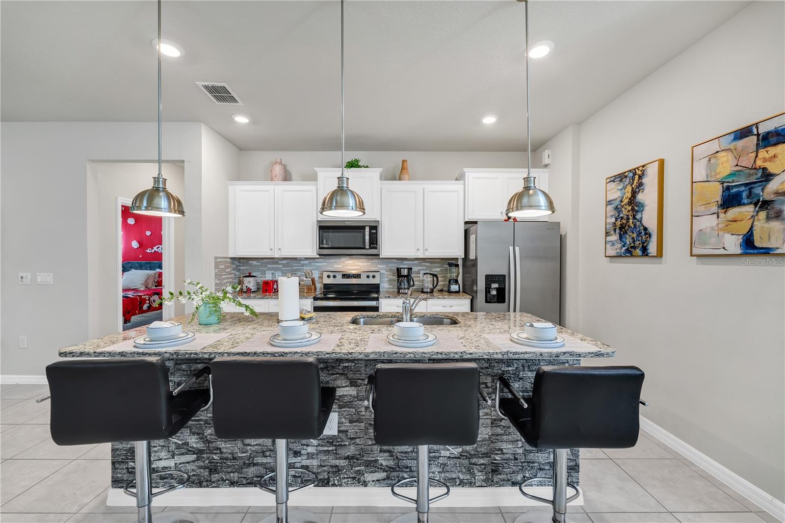 WINDSOR ISLAND RESIDENCE PH 2B - Residential