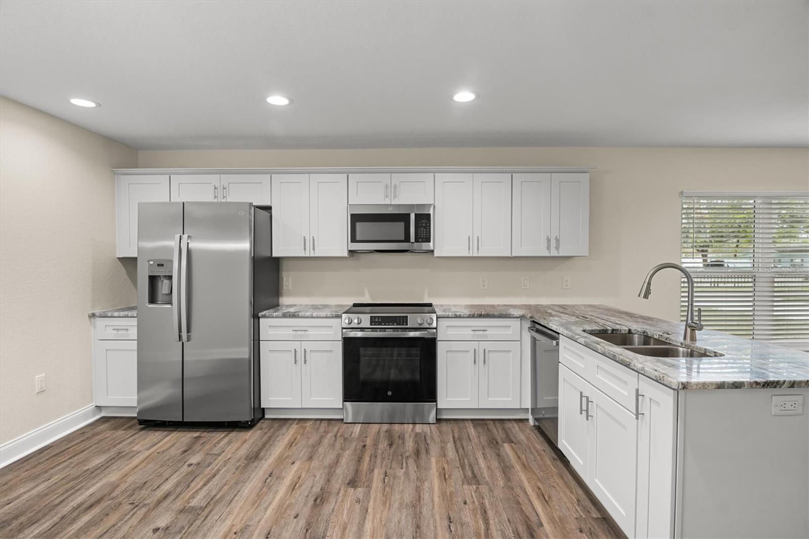 SUNSHINE HEIGHTS - Residential