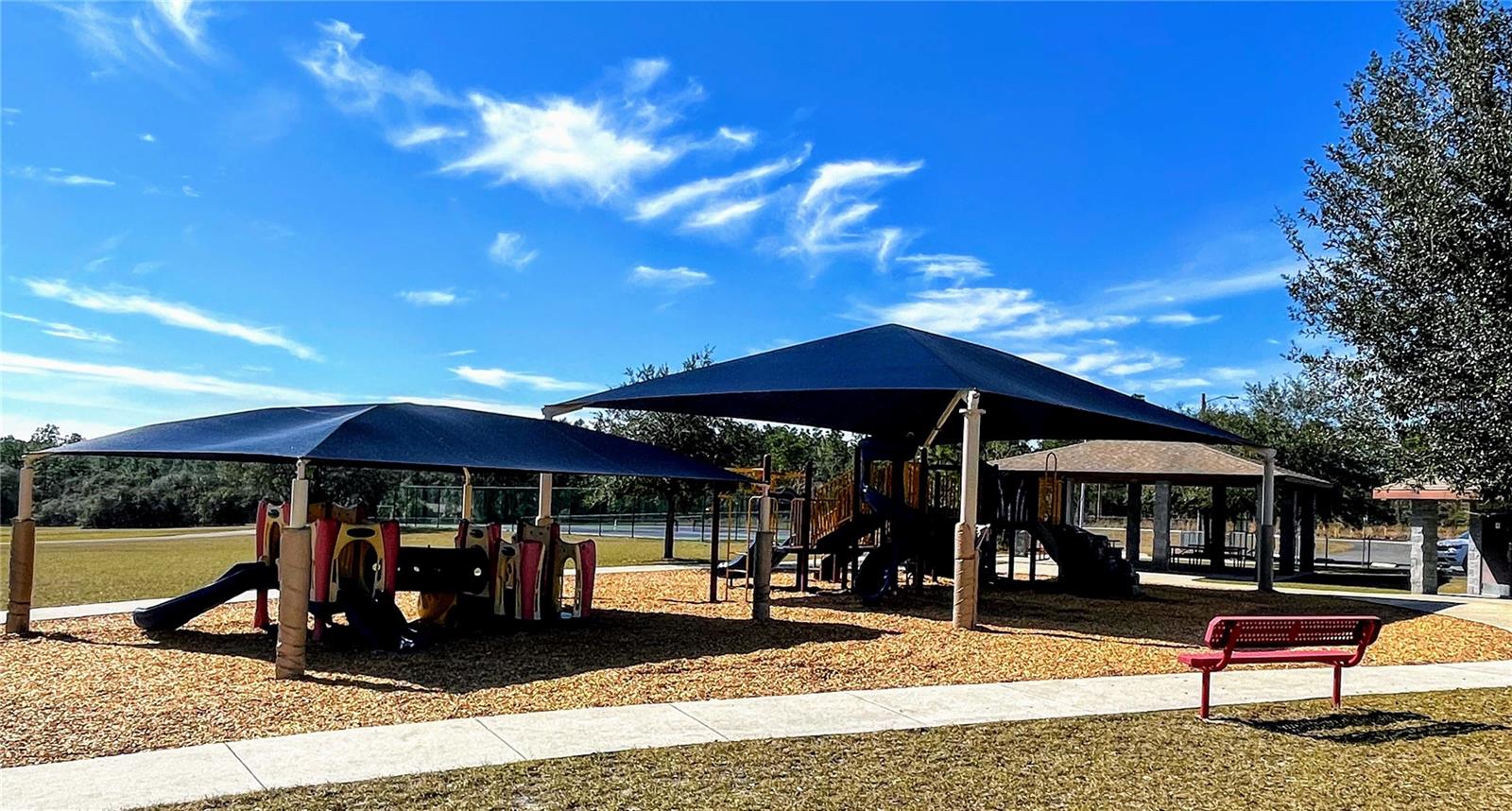 RAINBOW LAKES ESTATE - Land