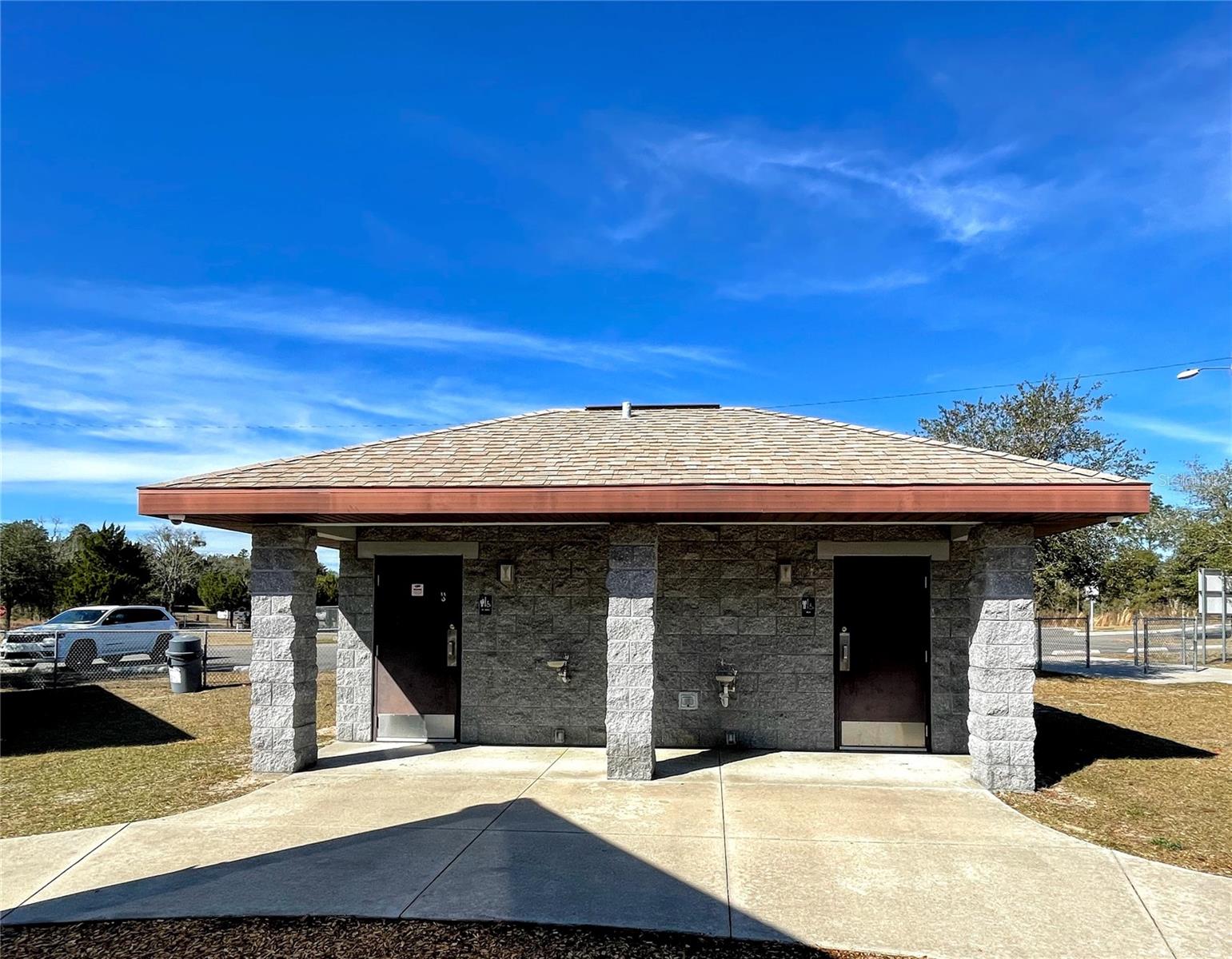 RAINBOW LAKES ESTATE - Land