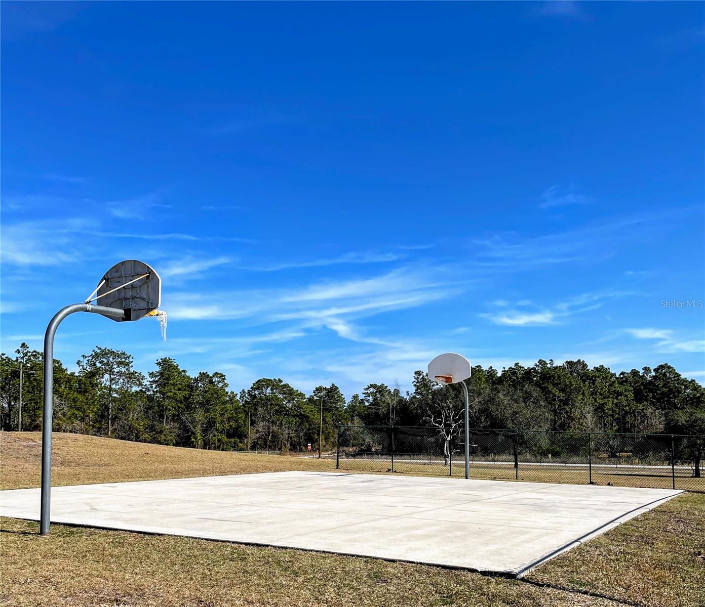 RAINBOW LAKES ESTATE - Land