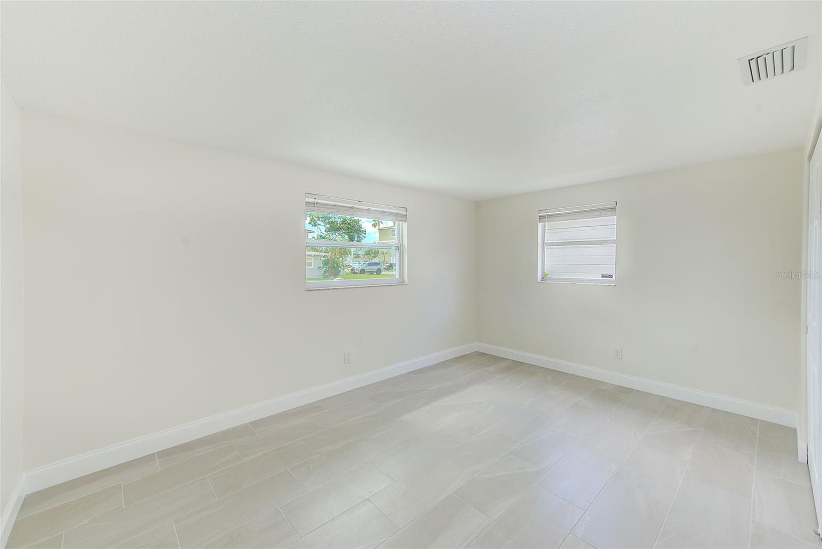 GAY SHORES 1ST ADD - Residential Lease