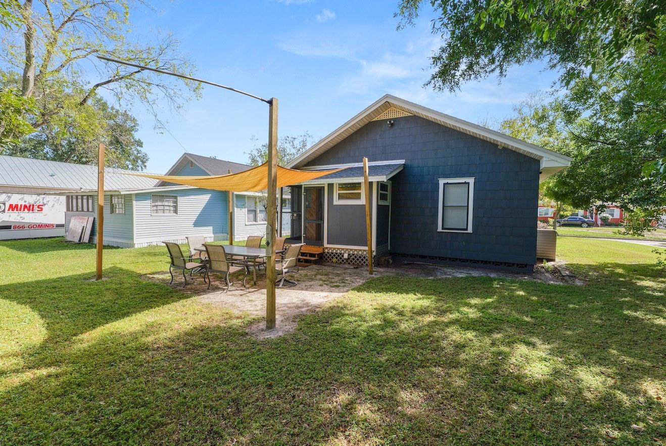 LAKE HUNTER TERRACE - Residential