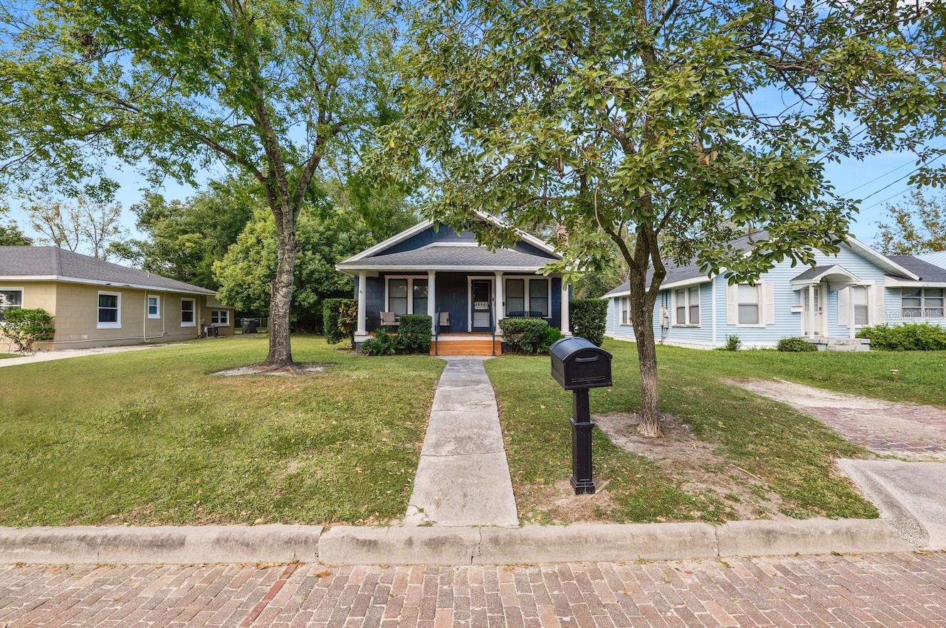 LAKE HUNTER TERRACE - Residential