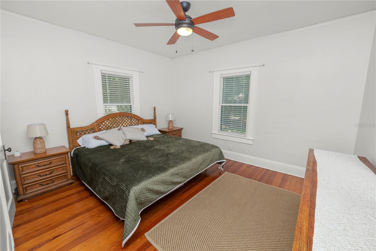 LAKE HUNTER TERRACE - Residential