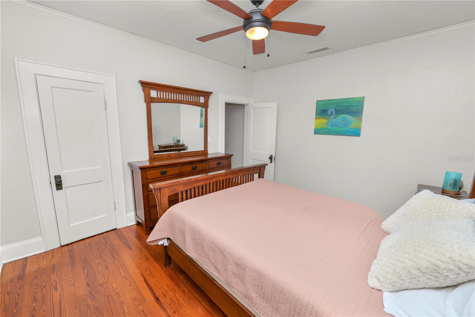 LAKE HUNTER TERRACE - Residential
