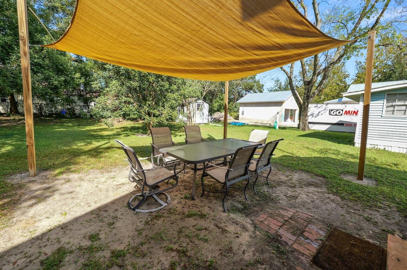 LAKE HUNTER TERRACE - Residential