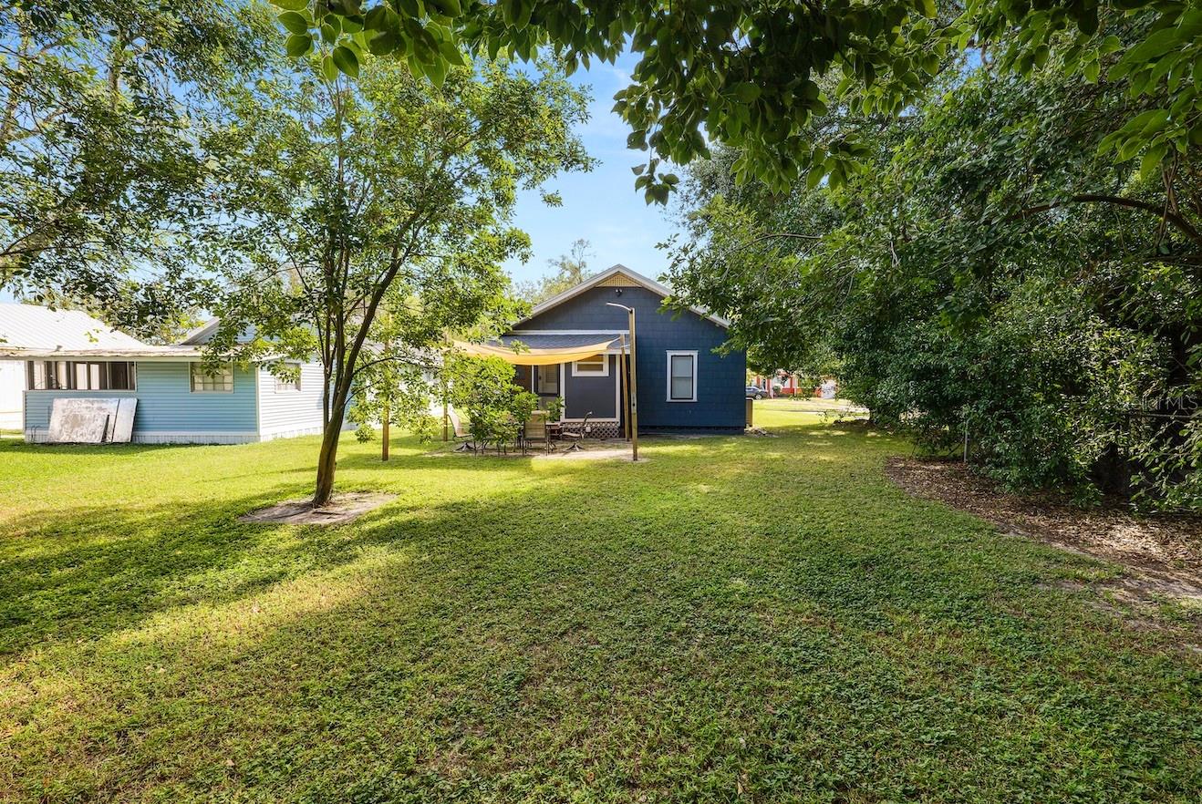 LAKE HUNTER TERRACE - Residential
