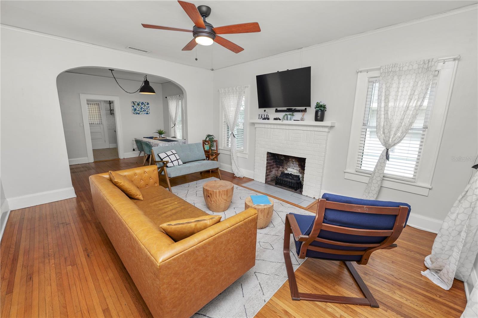 LAKE HUNTER TERRACE - Residential