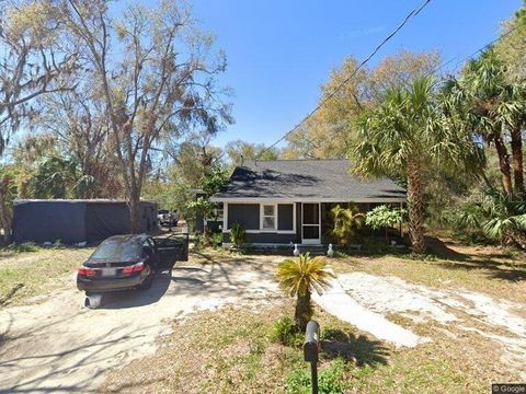 Photo of 1121 Lucas Street, Leesburg, FL 34748 (MLS # O6350068)