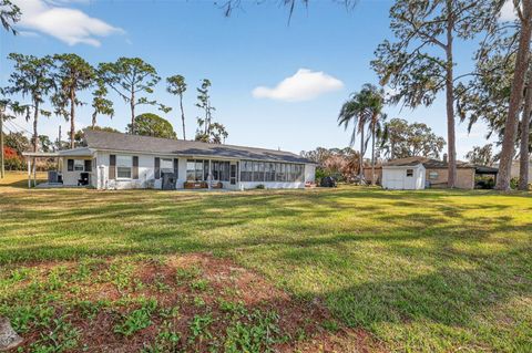 Tiny photo for 33225 Lakeshore Drive, Tavares, FL 32778 (MLS # G5108512)