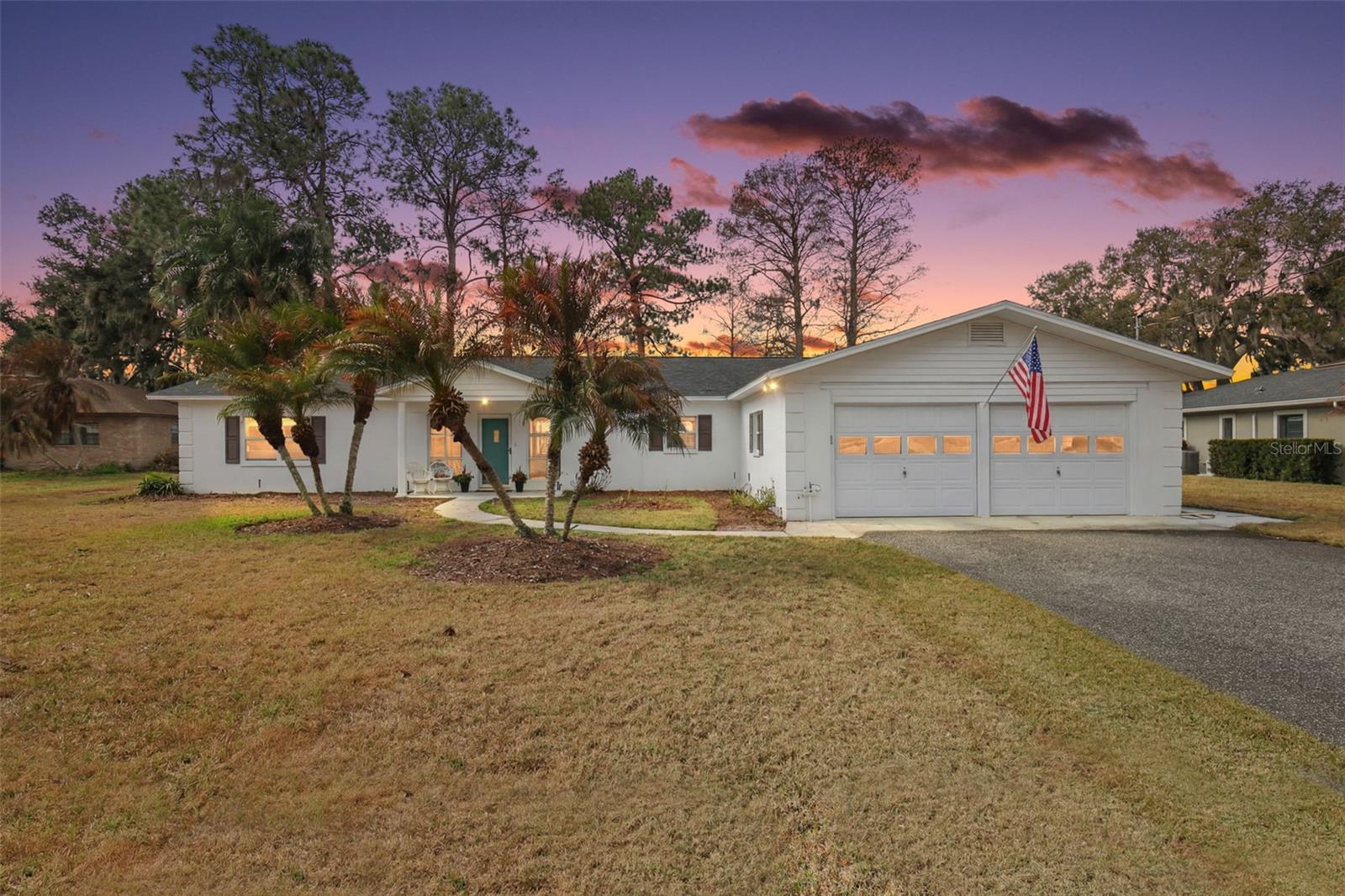 33225 LAKESHORE DRIVE