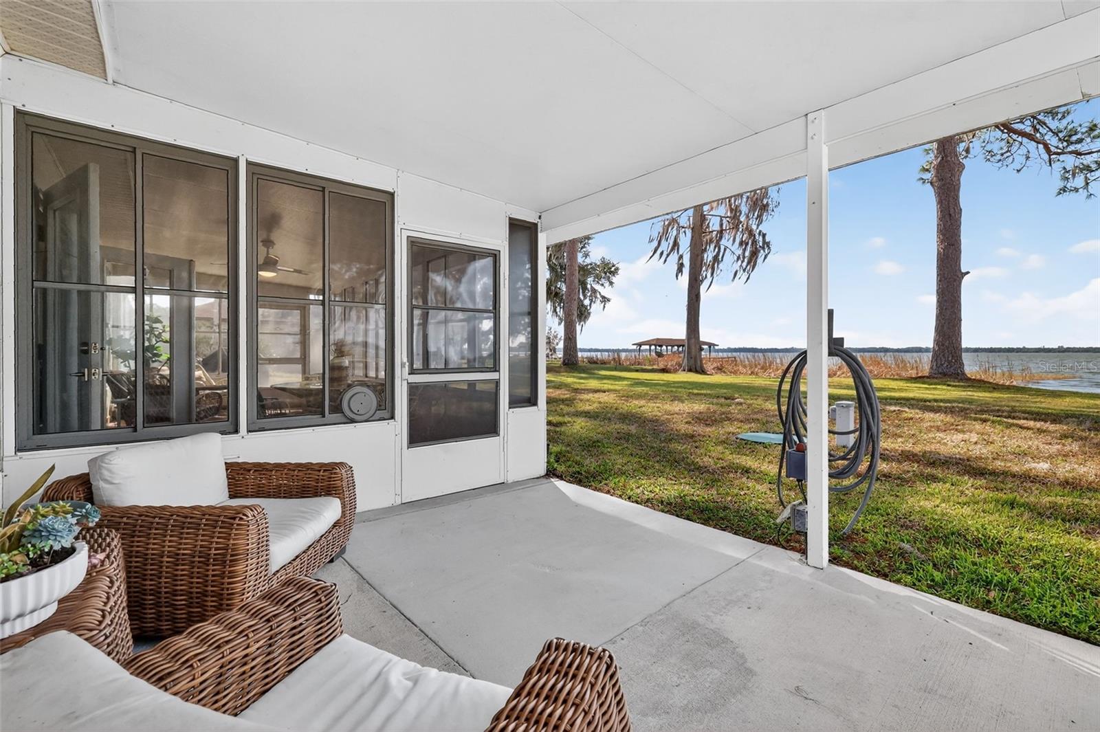 TAVADORA SHORES - Residential