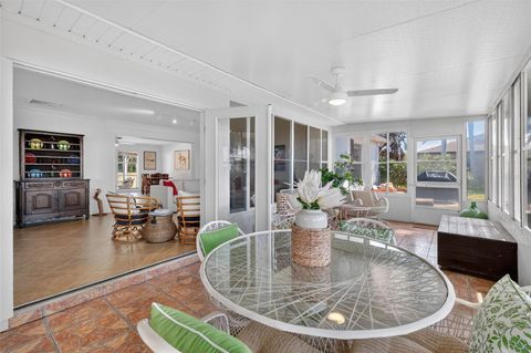 Tiny photo for 33225 Lakeshore Drive, Tavares, FL 32778 (MLS # G5108512)