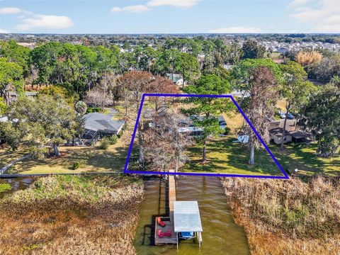 Tiny photo for 33225 Lakeshore Drive, Tavares, FL 32778 (MLS # G5108512)