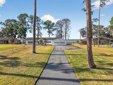 Tiny photo for 33225 Lakeshore Drive, Tavares, FL 32778 (MLS # G5108512)
