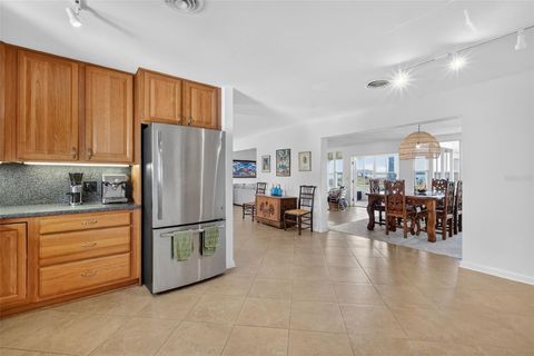 Tiny photo for 33225 Lakeshore Drive, Tavares, FL 32778 (MLS # G5108512)