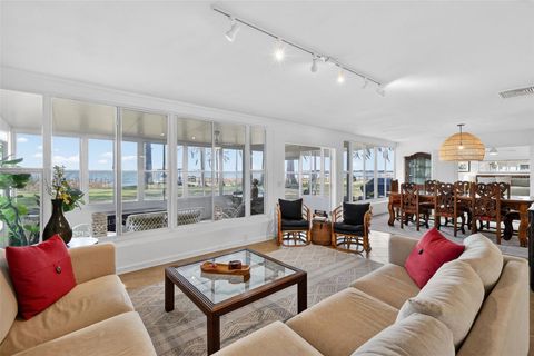 Tiny photo for 33225 Lakeshore Drive, Tavares, FL 32778 (MLS # G5108512)